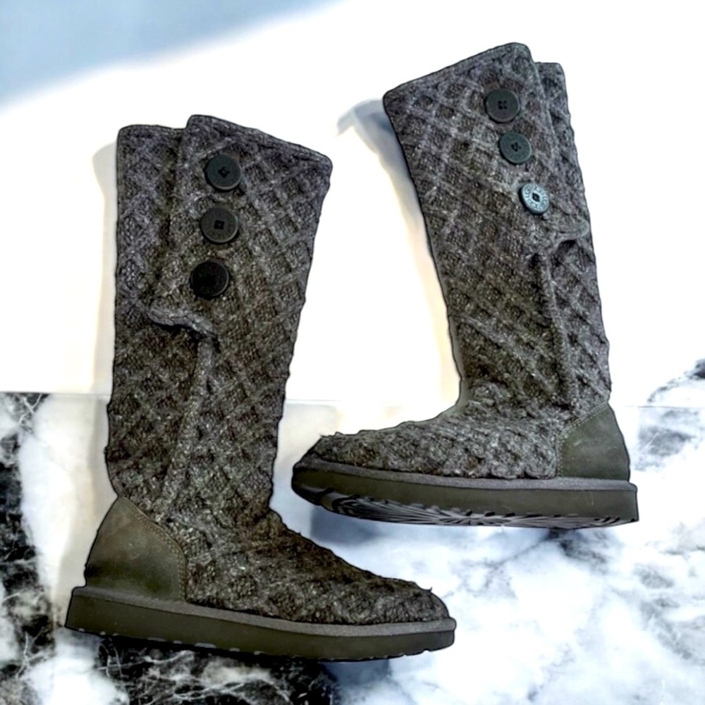 Tall UGG gray three button waffle knit boots Fold up or down worn tall or short